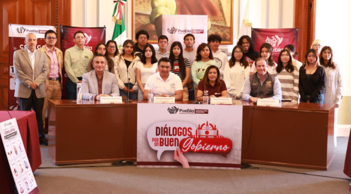 Realizan “Diálogos por un Buen Gobierno” con estudiantes del CLEU