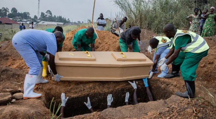 Brote de ébola en RD Congo deja más de mil fallecidos