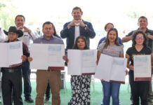 Armenta entrega apoyos para contingencias agropecuarias en Tehuacán