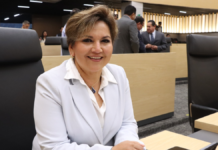 Floricel González busca reconocer y proteger la labor docente