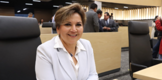 Floricel González busca reconocer y proteger la labor docente