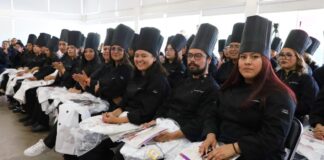 DIF Puebla Capital gradúa a 51 alumnos de Gastronomía en CECADE