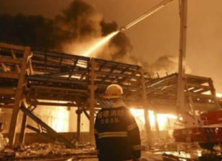 Incendio en fábrica de calzado en China deja al menos 28 muertos