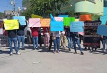 Habitantes de Atoyatenco protestan por detención de presidente auxiliar
