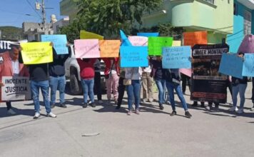 Habitantes de Atoyatenco protestan por detención de presidente auxiliar