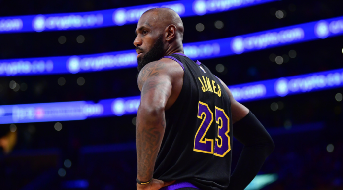 LeBron James confirma su llegada a los 76ers de Filadelfia