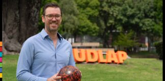 Académico UDLAP Analiza fútbol como reflejo de tensiones sociales