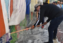 Miguel Márquez encabeza faena comunitaria en Huauchinango