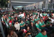 En Zócalo, 100 mil personas vieron transmisiones de partidos