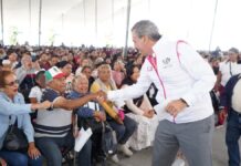 Pepe Chedraui entrega 13 mil despensas en Bosques de San Sebastián