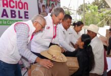 DIF Puebla Capital entrega 3 mil despensas en Santa María Guadalupe Tecola
