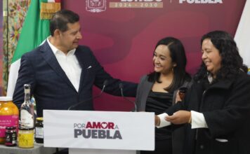 Armenta presenta avances de mecanización agrícola en Puebla