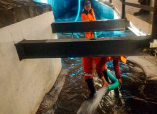 Realizan lavado en Puente de Bubas tras lluvias