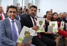 Reconoce Congreso a docentes del BINE por 30 años de servicio