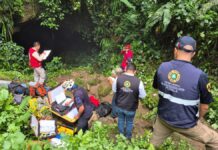 Falta rescatar a tres personas de gruta en Cuetzalan: PC