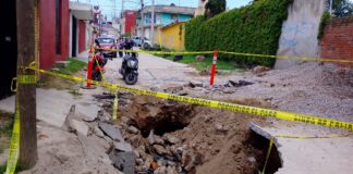 Aparece octavo socavón en calle Guadalupe Victoria de la Romero Vargas