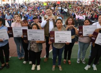 Armenta destaca administración de tesoreras en Obra Comunitaria