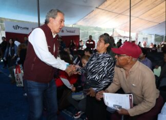 Pepe Chedraui encabeza jornada “Día del Pueblo” en Xonaca