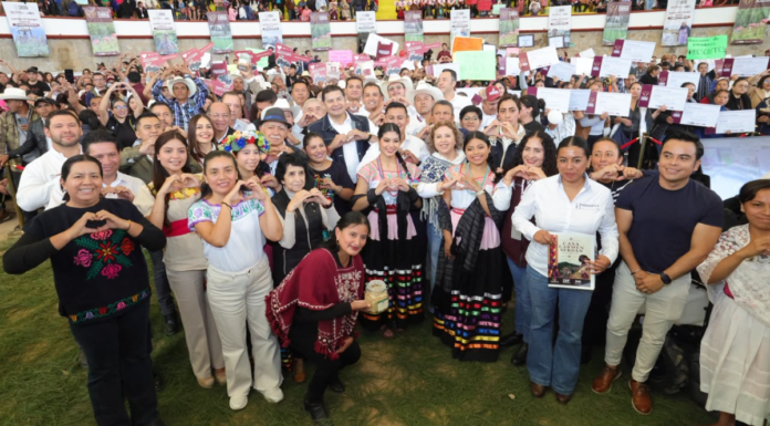 Entregan apoyos y maquinaria para el campo en Zacapoaxtla