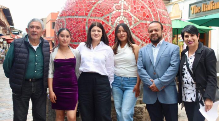 Bety Sánchez presenta cartelera de festividades de julio en Zacatlán