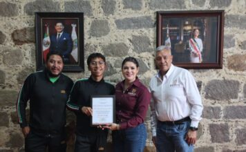 Zacatlán reconoce a Ariel Sandoval por bronce en Continental Juvenil de Skyrunning
