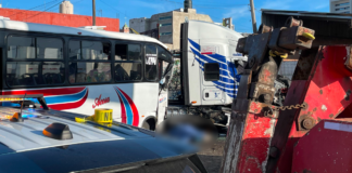 Choque en la Puebla-Tehuacán deja un muerto y siete heridos