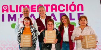 Pepe Chedraui entrega más de 6 mil despensas en Lomas de San Miguel