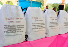 Apoyan a familias afectadas por el desbordamiento del Atoyac