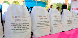Apoyan a familias afectadas por el desbordamiento del Atoyac