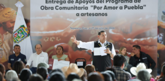 Entregan 10 proyectos para fortalecer al sector artesanal en Puebla