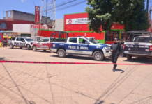 Hombre es asesinado a balazos frente a una tienda en Zacatlán