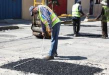 Puebla capital realiza bacheo en calle Gustavo Díaz Ordaz