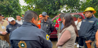 Continúa búsqueda de familia atrapada en gruta de Cuetzalan