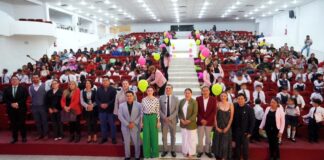 DIF Texmelucan gradúa a 305 niños de preescolar en CAIC