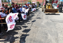 Tonantzin Fernández inicia rehabilitación de calle en San Juan Calvario