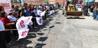 Tonantzin Fernández inicia rehabilitación de calle en San Juan Calvario