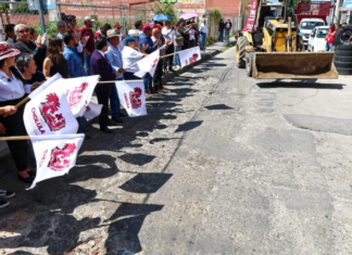 Tonantzin Fernández inicia rehabilitación de calle en San Juan Calvario
