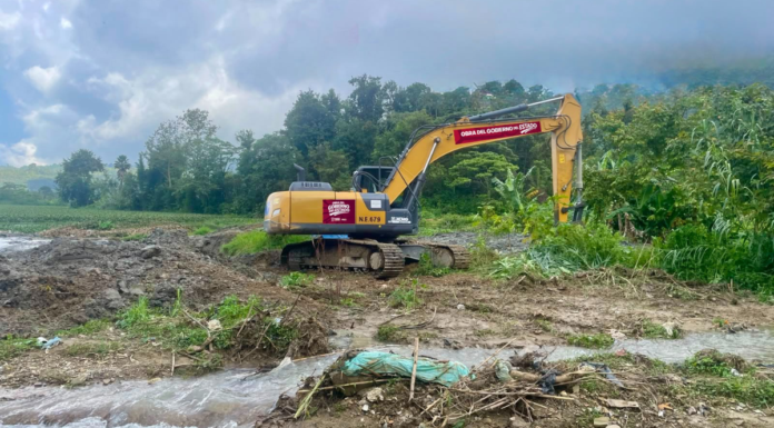 Construyen canal pluvial para prevenir inundaciones en Xaltepec