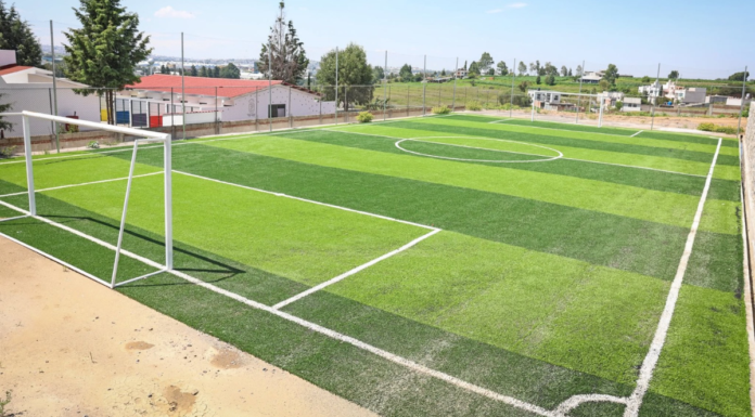 Cancha del Bachillerato “5 de Mayo” en Cuautlancingo tiene 90% de avance