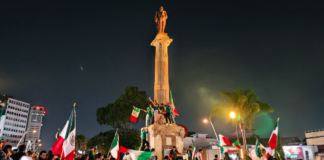 Partidos de México disparan ventas en la avenida Juárez