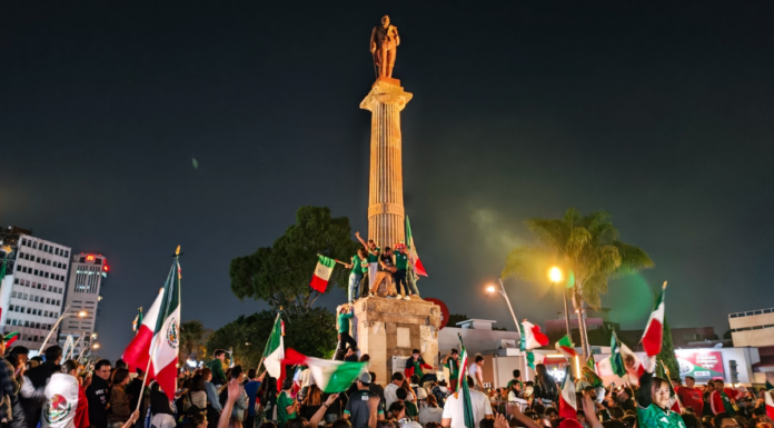 Partidos de México disparan ventas en la avenida Juárez