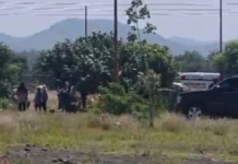 Rescatan con vida a dos trabajadores tras deslave en Atlixco