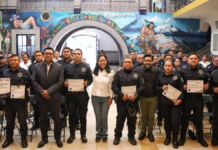 Ariadna Ayala reconoce a 45 elementos de la SSC Atlixco