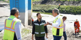 Pepe Chedraui supervisa limpieza del vaso regulador Puente Negro