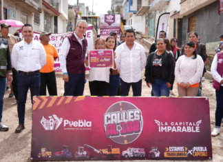 Pepe Chedraui supervisa pavimentación en calle de Chautla