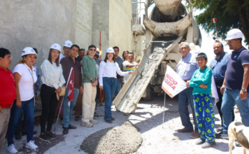 Bety Sánchez arranca obra de pavimentación en La Guadalupana