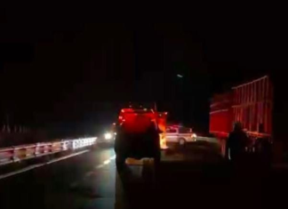 Volcadura de pipa paraliza la autopista Cuacnopalan–Oaxaca