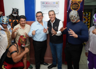 Arena Puebla celebra 73 años con placa conmemorativa