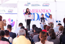 Lupita Cuautle entrega apoyos del programa “Cambiando Vidas”