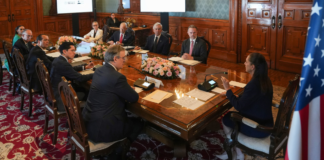 México evita nuevos aranceles de EU; mantiene beneficios del T-MEC